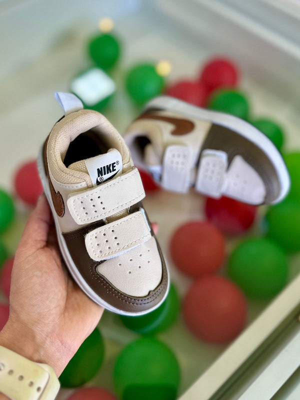 Tenis Infantil Com Velcro
