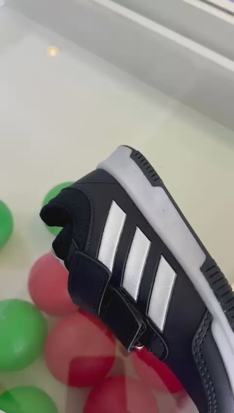 Tenis Infantil Preto com Velcro